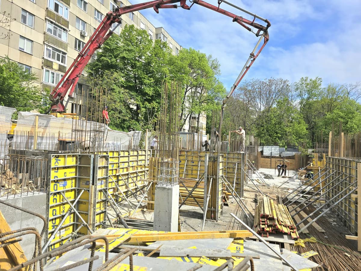 Neofort 49 Militari Metrou Gorjului foto 4